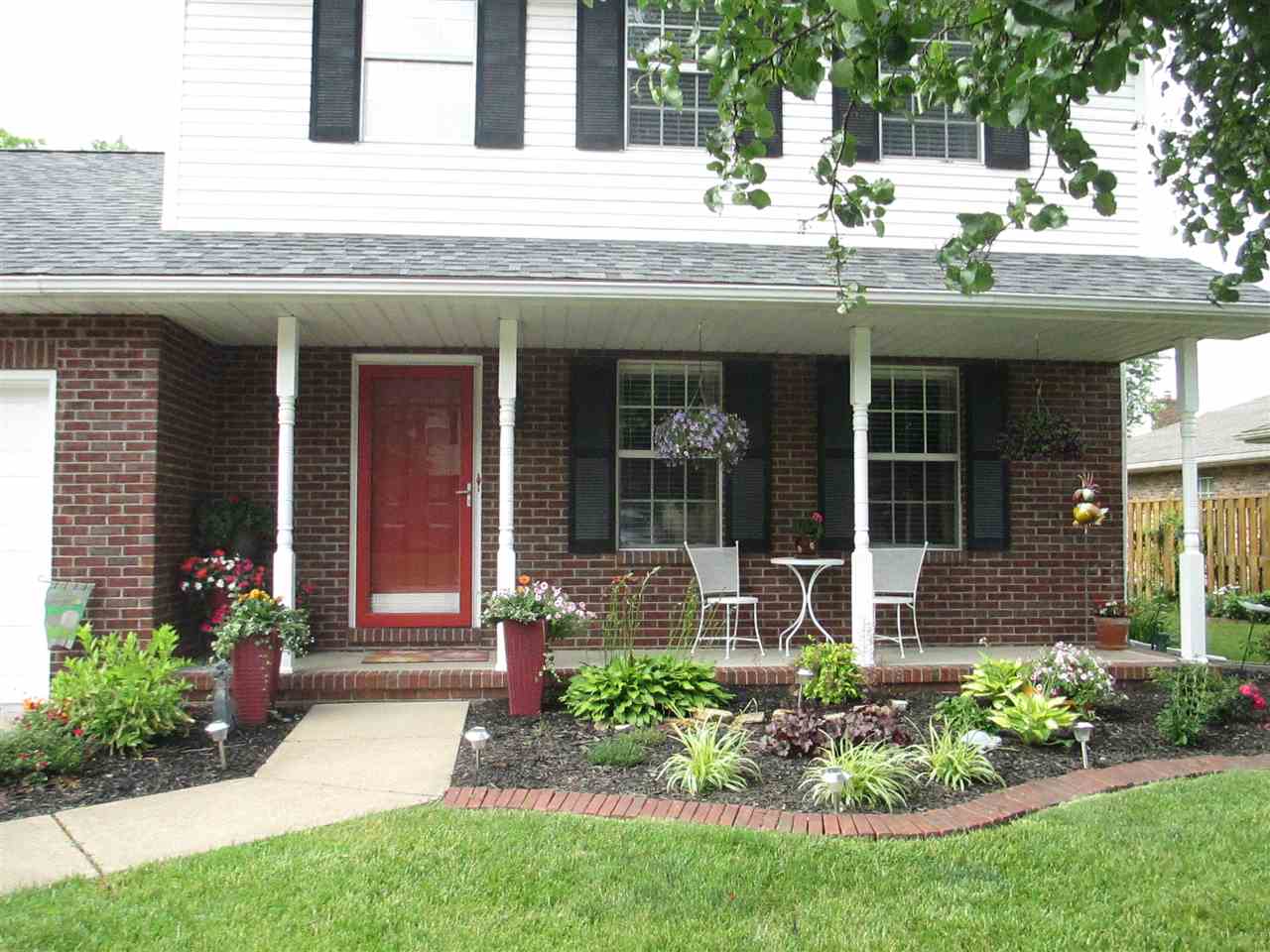 2900 Oakshire Dr, Evansville, IN 47711 photo 2