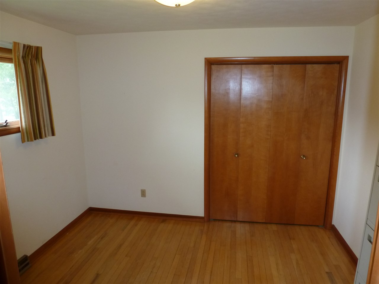1022 W South St, Bremen, IN 46506 photo 12
