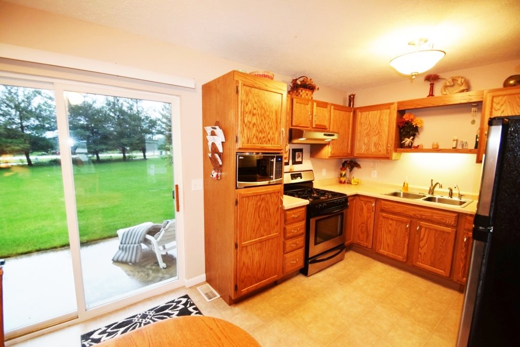 1416 Sedgefield Way, Goshen, IN 46526 photo 3