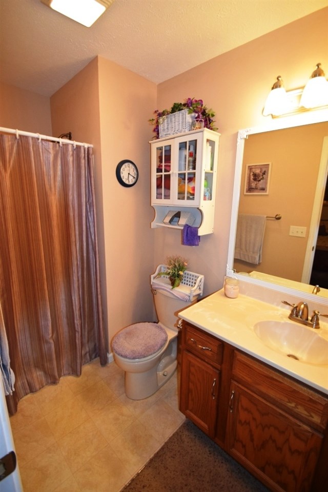 1416 Sedgefield Way, Goshen, IN 46526 photo 17