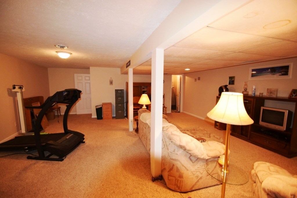 1416 Sedgefield Way, Goshen, IN 46526 photo 7