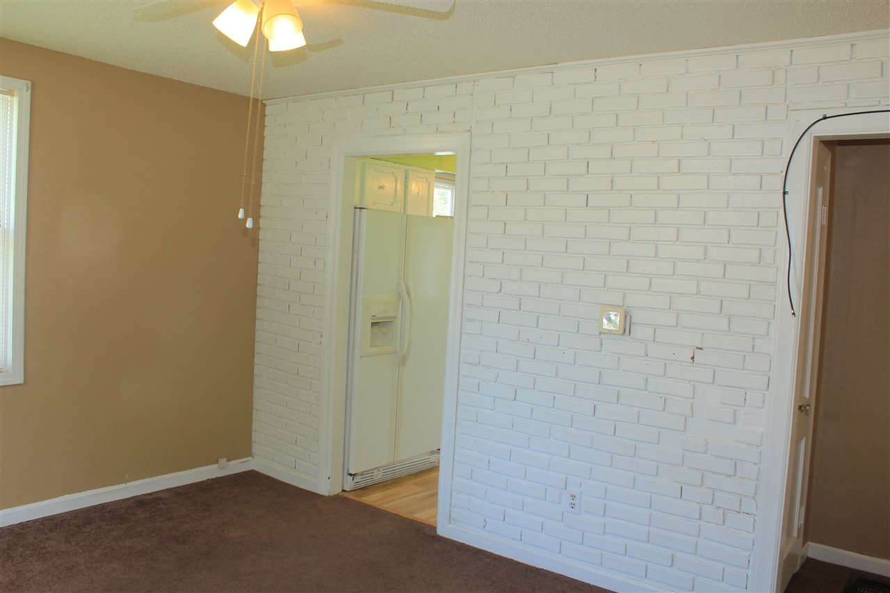 2211 Harding Ave, Evansville, IN 47711 photo 7