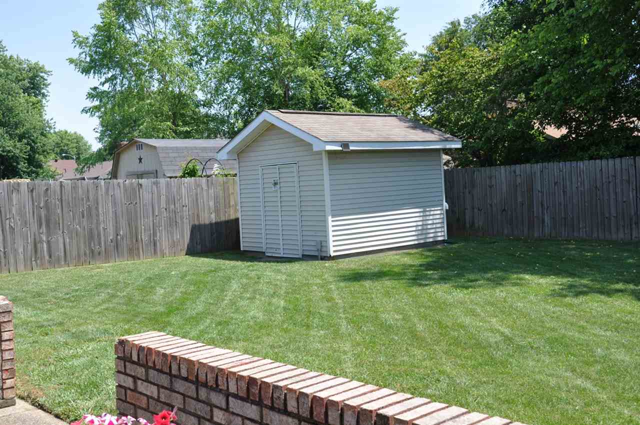844 Nottingham Ct, Evansville, IN 47715 photo 24