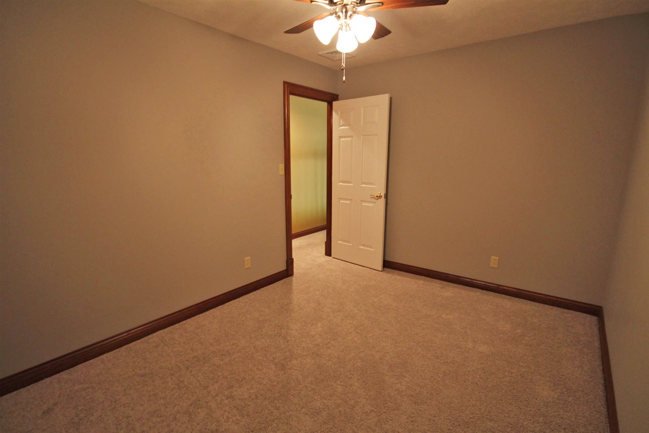2635 Secretariat Ct, Evansville, IN 47720 photo 23