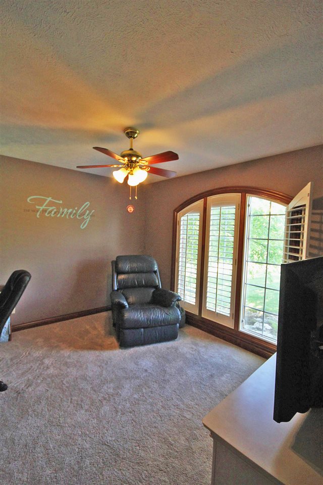 2635 Secretariat Ct, Evansville, IN 47720 photo 13
