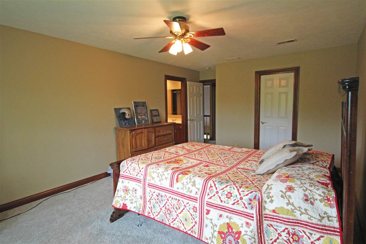 2635 Secretariat Ct, Evansville, IN 47720 photo 19