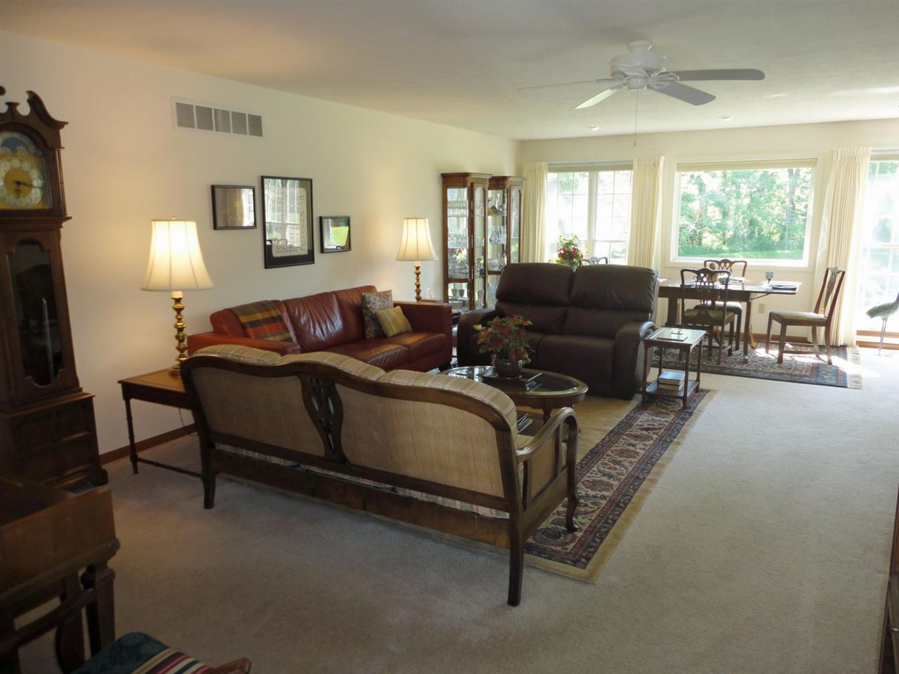 1304 Apple Ridge Ct, South Bend, IN 46614 photo 3