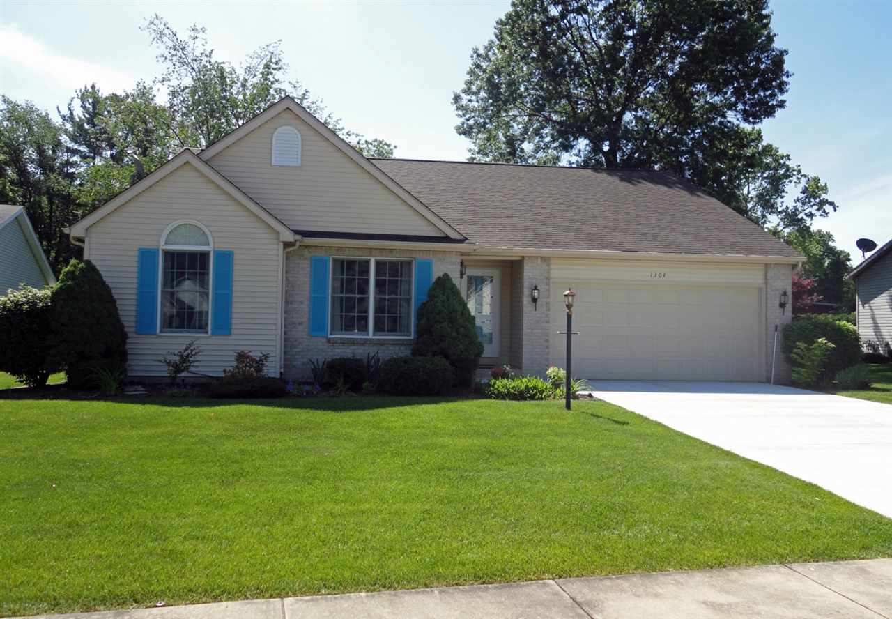 1304 Apple Ridge Ct, South Bend, IN 46614 photo 1