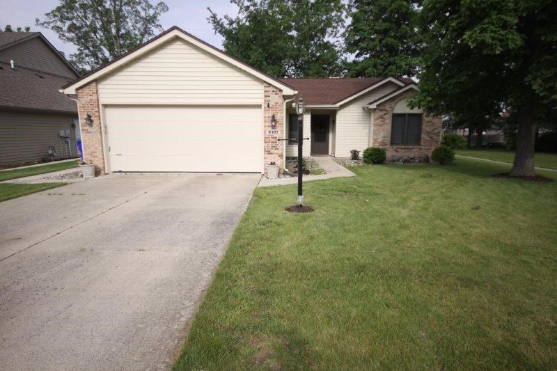 9321 Bridgewood Pl, Fort Wayne, IN 46835 photo 1