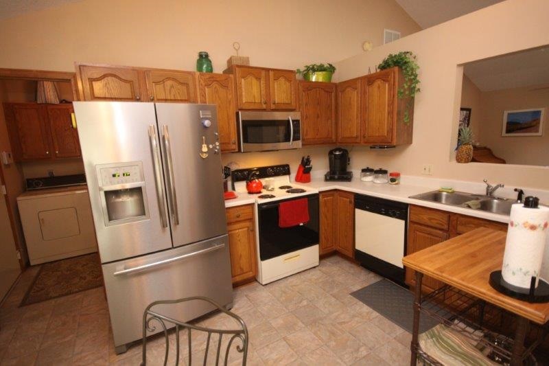 9321 Bridgewood Pl, Fort Wayne, IN 46835 photo 3