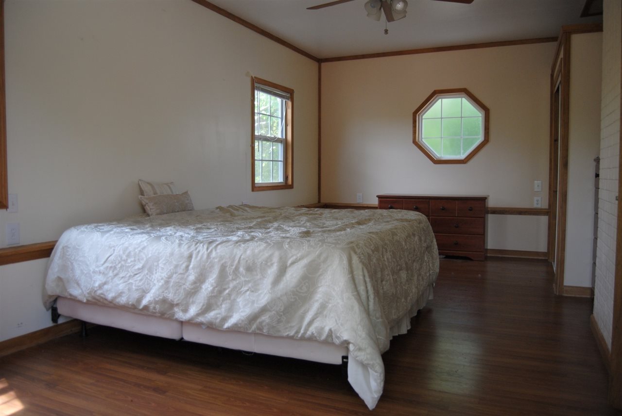 824 Irvin Ave, Evansville, IN 47715 photo 9