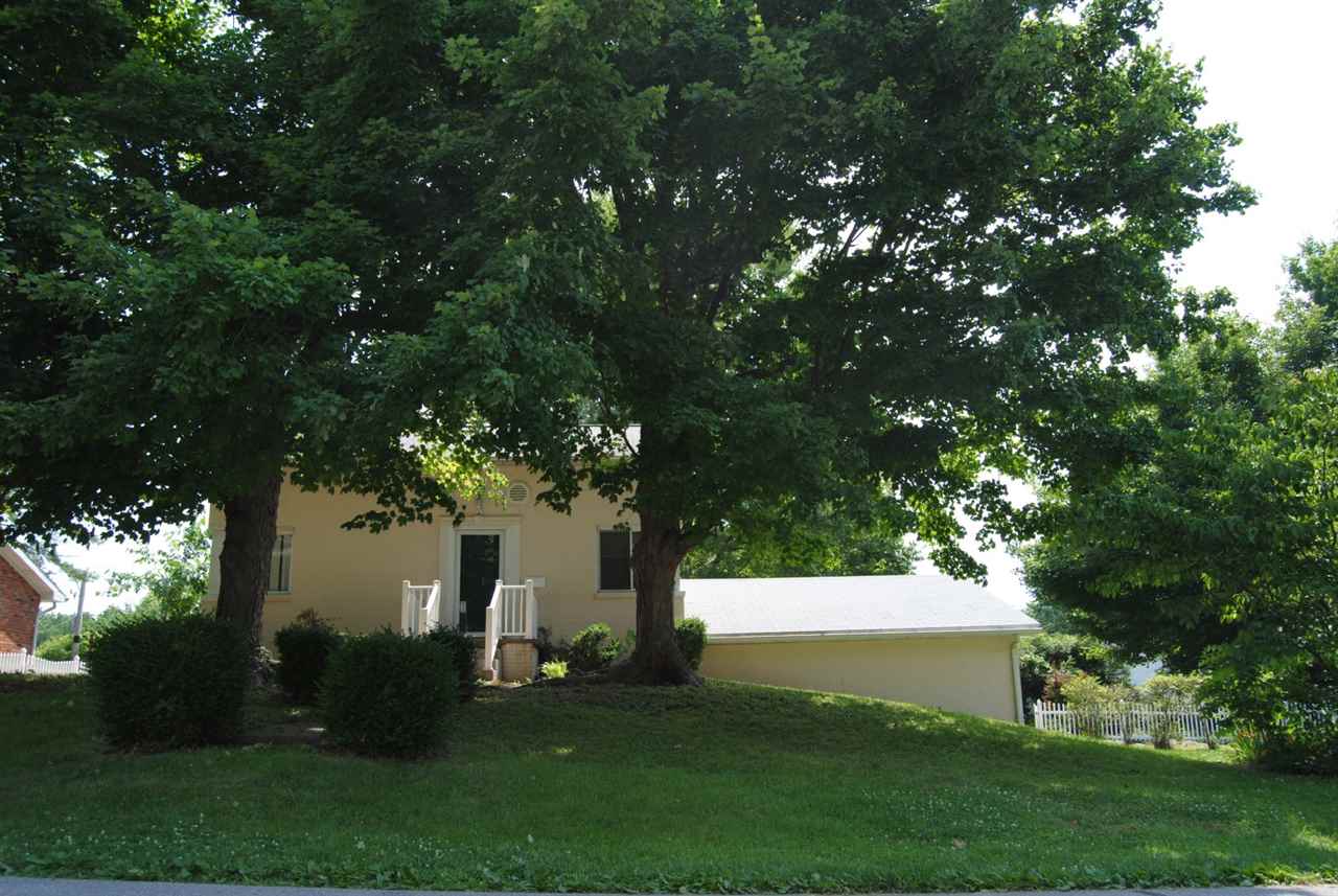 824 Irvin Ave, Evansville, IN 47715 photo 2