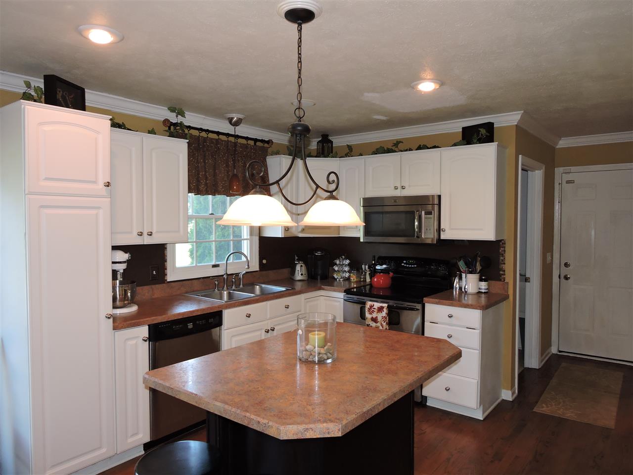 15051 Longbridge Dr, Granger, IN 46530 photo 8