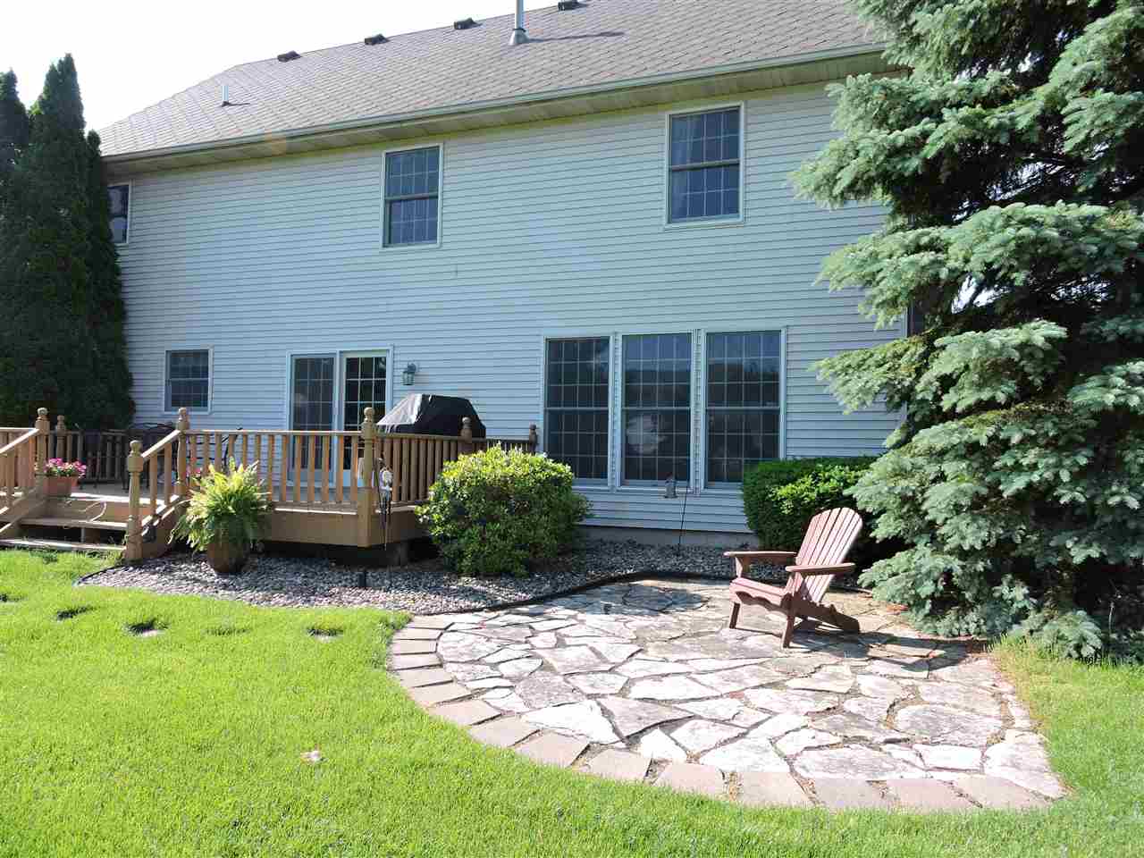 15051 Longbridge Dr, Granger, IN 46530 photo 2