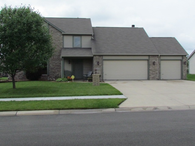 3071 Navajo Xing, New Haven, IN 46774 photo 2