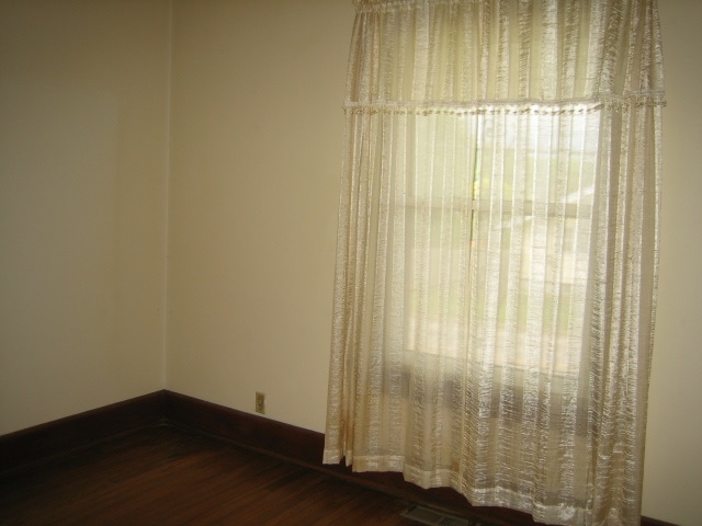 604 E 15th St, Jasper, IN 47546 photo 4
