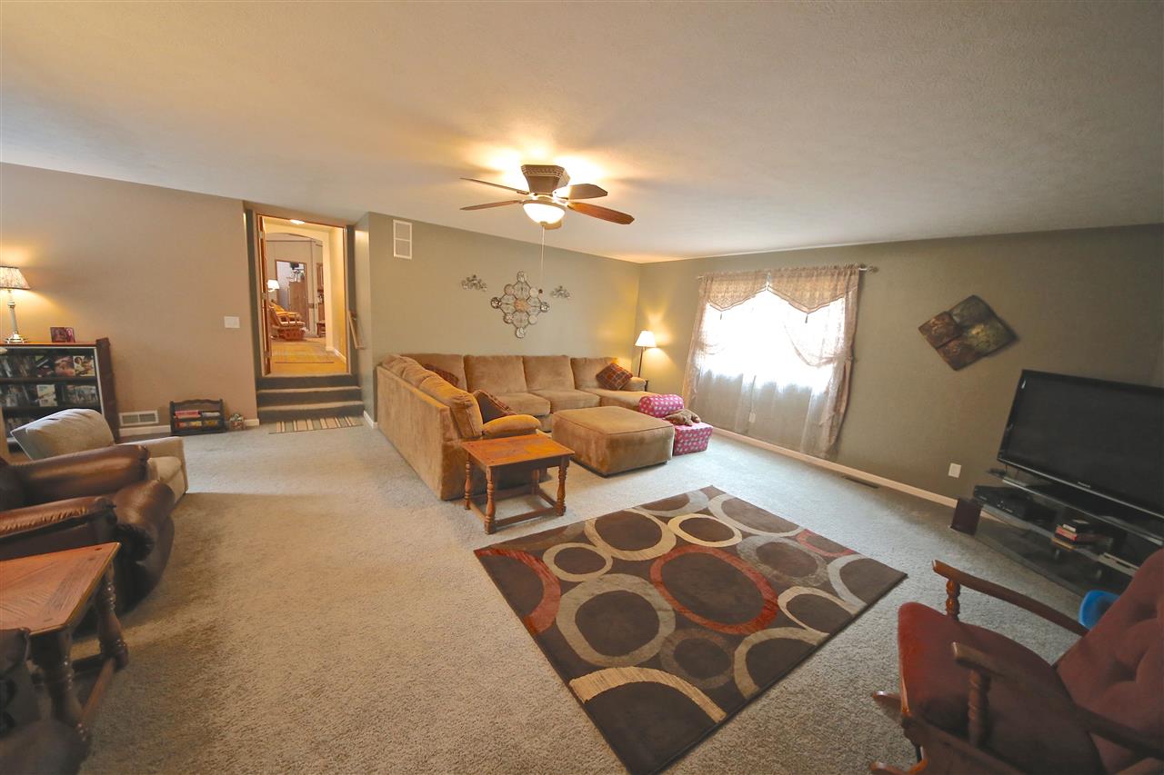 7090 W May Rd, Bloomington, IN 47403 photo 5