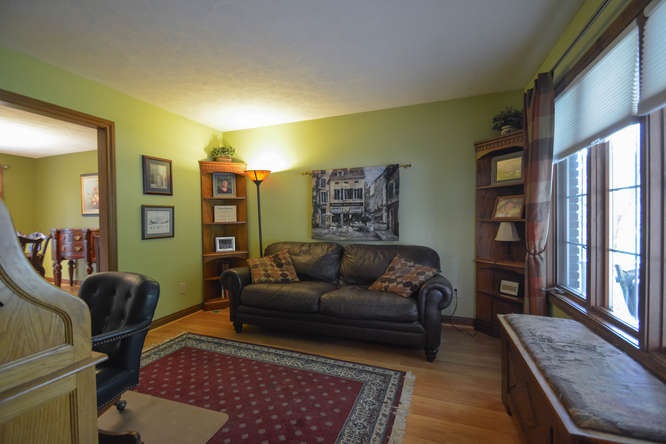 1044 E Jennifer Dr, Bloomington, IN 47401 photo 5