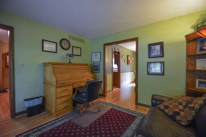 1044 E Jennifer Dr, Bloomington, IN 47401 photo 6