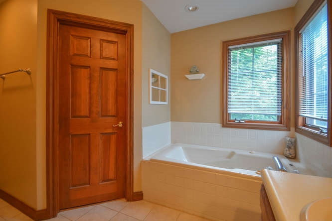 1044 E Jennifer Dr, Bloomington, IN 47401 photo 17