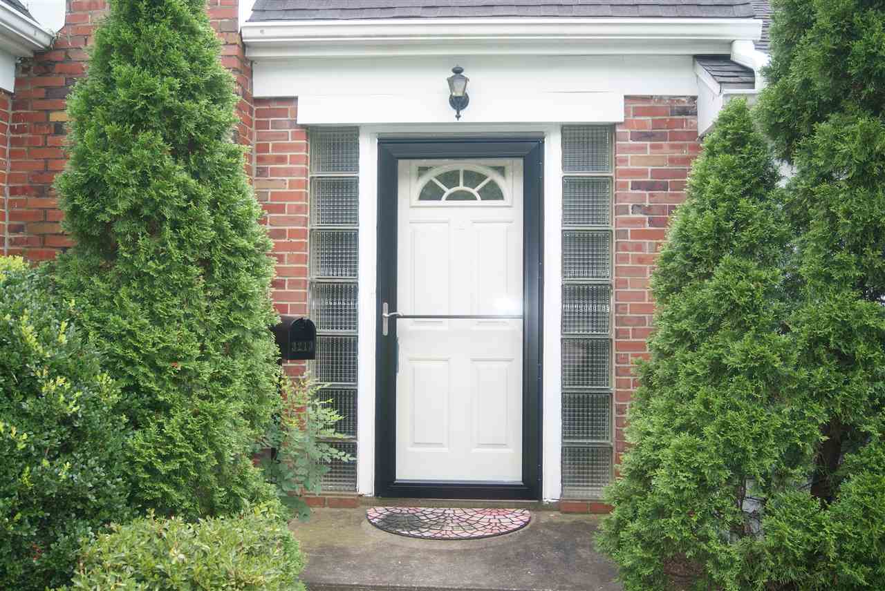 3213 Washington Ave, Evansville, IN 47714 photo 2