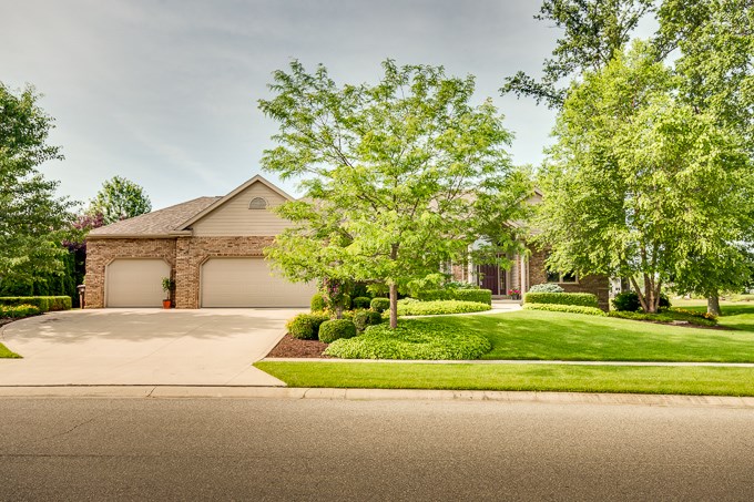 1926 Worthington Dr, Fort Wayne, IN 46845 photo 3