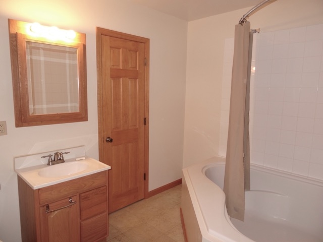 1434 Garland Cir, South Bend, IN 46614 photo 25