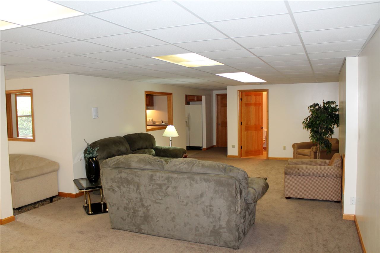 1434 Garland Cir, South Bend, IN 46614 photo 18