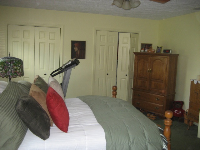 1187 E Commons Dr, Bloomington, IN 47401 photo 11