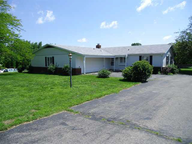 205 Crescent Ave, Kendallville, IN 46755 photo 2