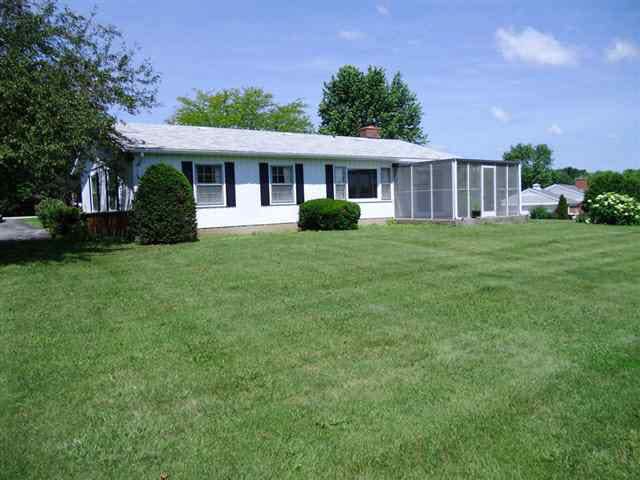 205 Crescent Ave, Kendallville, IN 46755 photo 3