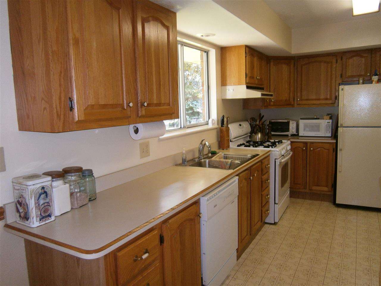 22137 Woodside Dr, Bristol, IN 46507 photo 5