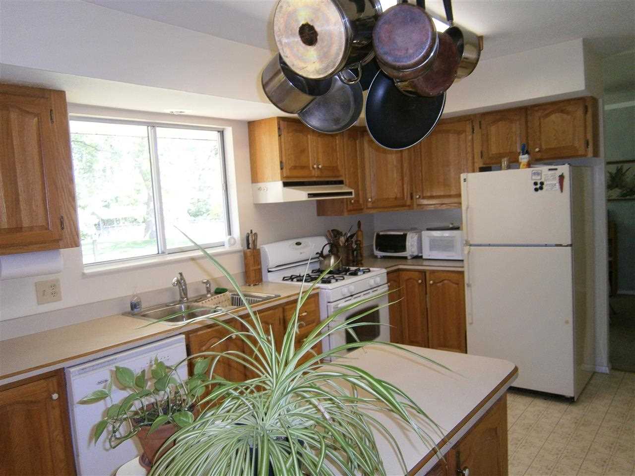 22137 Woodside Dr, Bristol, IN 46507 photo 6