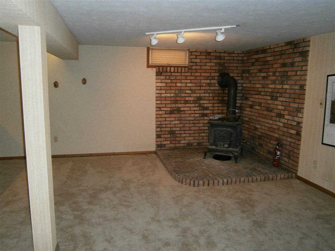 22137 Woodside Dr, Bristol, IN 46507 photo 8