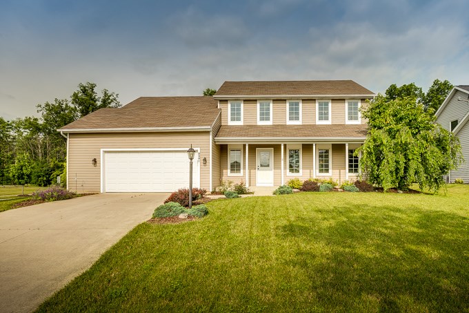 5401 Myanna Ln, Fort Wayne, IN 46835 photo 1