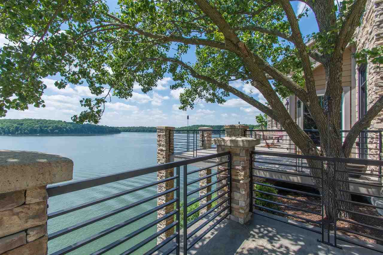 1800 E Waters Edge Dr, Bloomington, IN 47401 photo 2