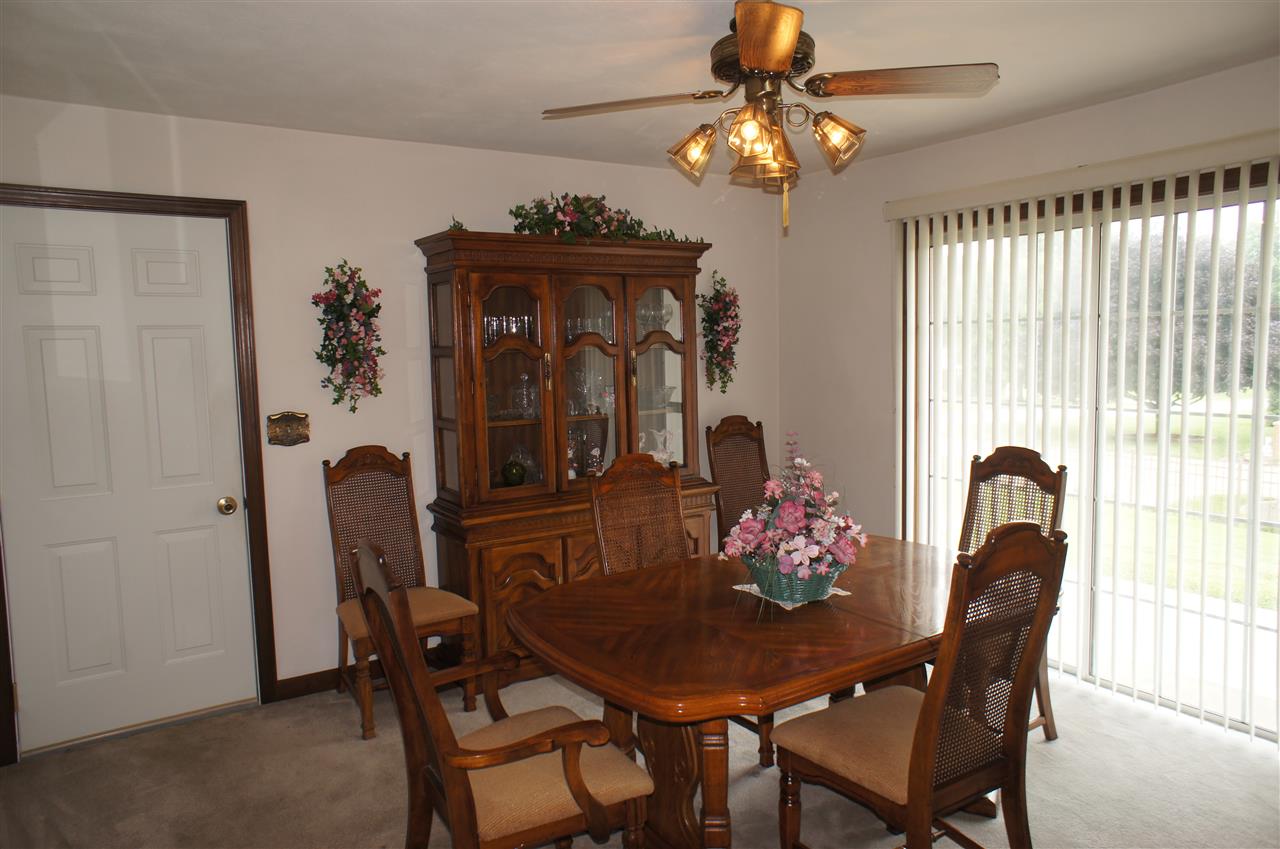 3314 Bittersweet Dr, Jasper, IN 47546 photo 2