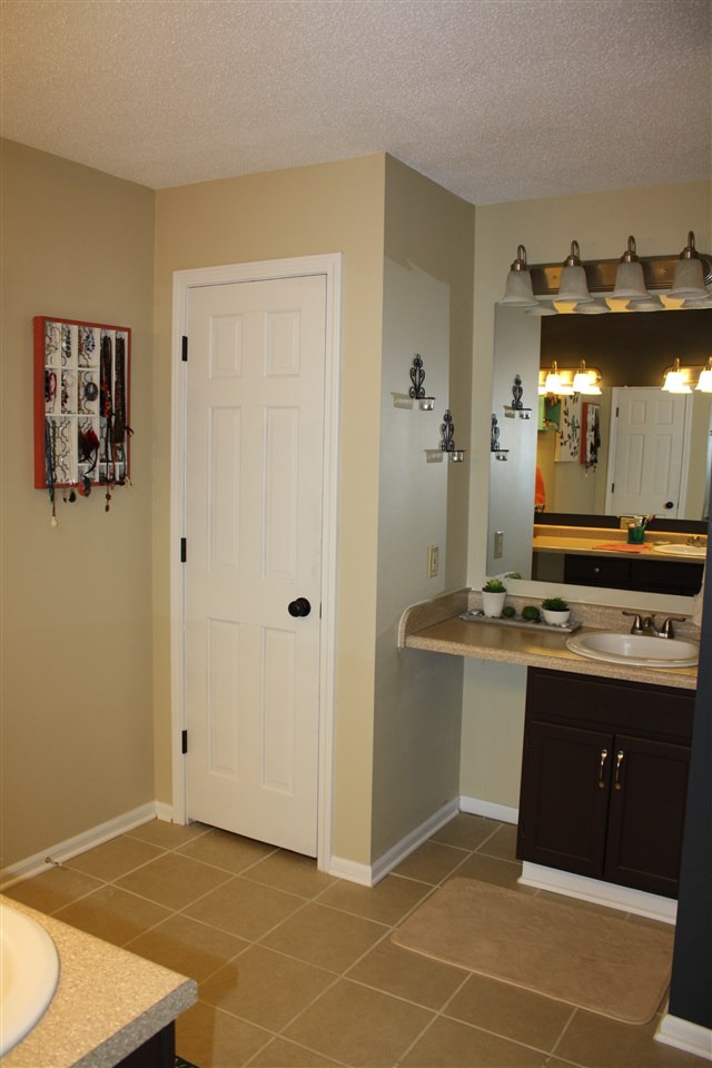 14823 Firethorne Path, Fort Wayne, IN 46814 photo 11