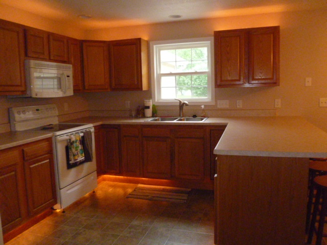 2096 Bellevue Dr, Fort Wayne, IN 46825 photo 4
