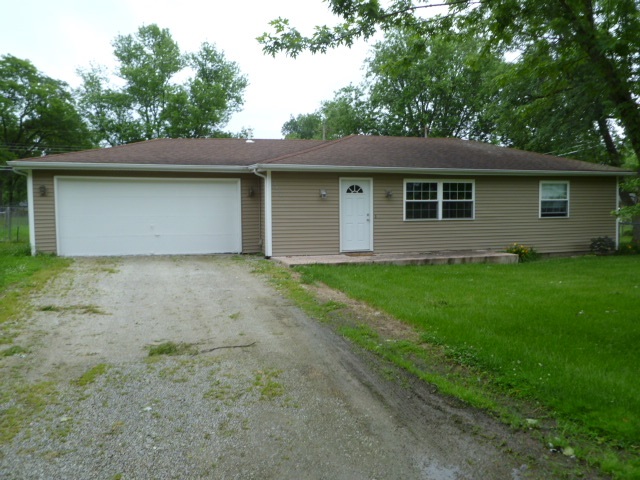 2096 Bellevue Dr, Fort Wayne, IN 46825 photo 1