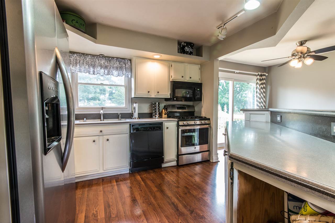 15403 Montecito Dr, Granger, IN 46530 photo 3