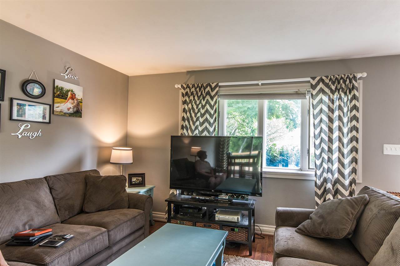 15403 Montecito Dr, Granger, IN 46530 photo 4