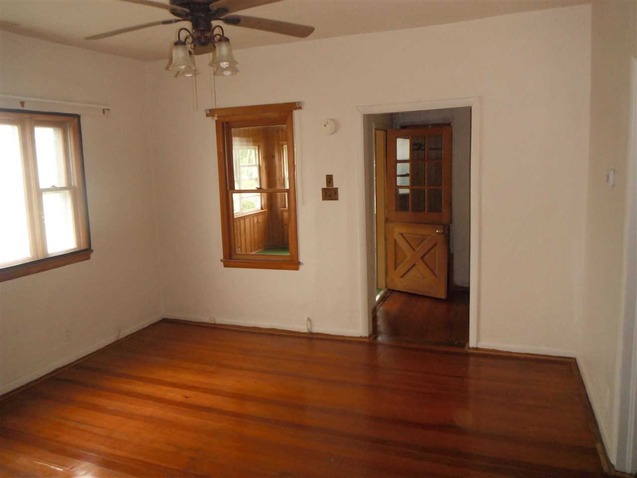 321 North St, Windfall, IN 46076 photo 3
