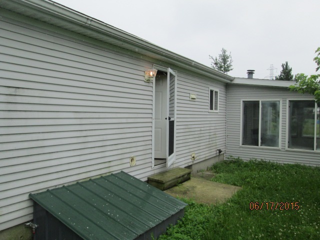 9104 Yoder Rd, Yoder, IN 46798 photo 12