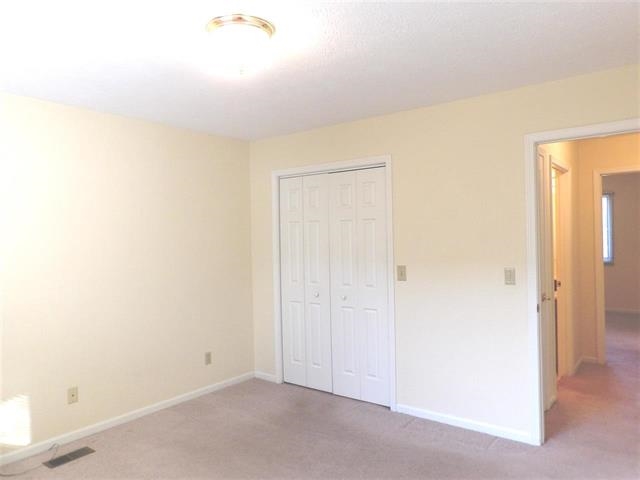 1621 S Patriot Dr, Yorktown, IN 47396 photo 15