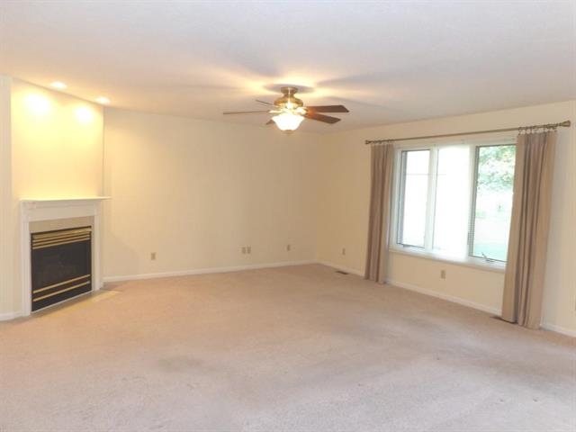 1621 S Patriot Dr, Yorktown, IN 47396 photo 4
