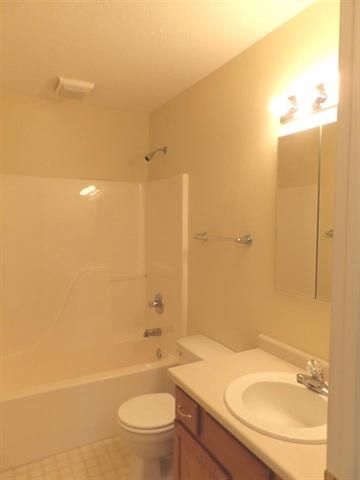 1621 S Patriot Dr, Yorktown, IN 47396 photo 18