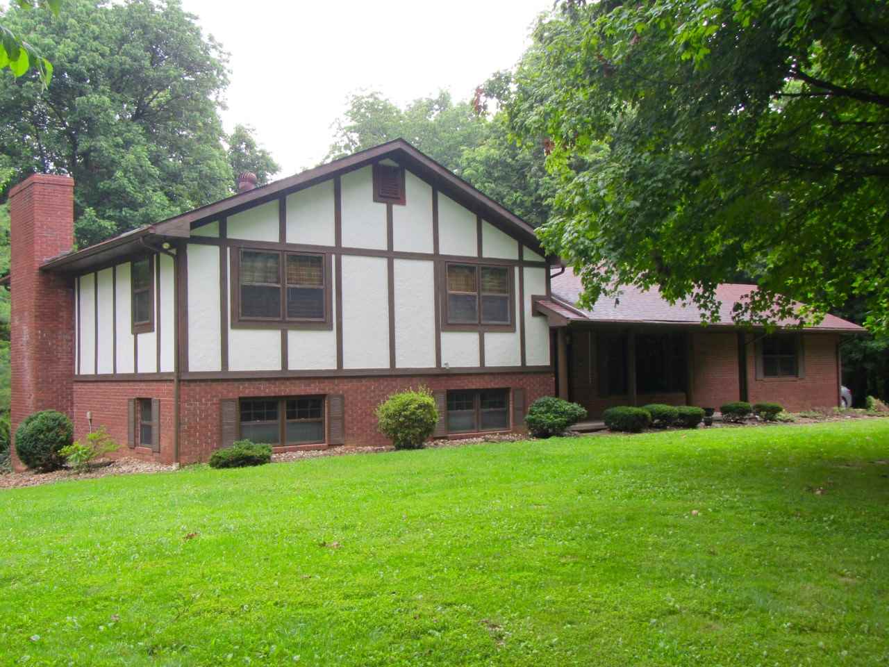 494 E Old Petersburg Rd, Princeton, IN 47670 photo 1