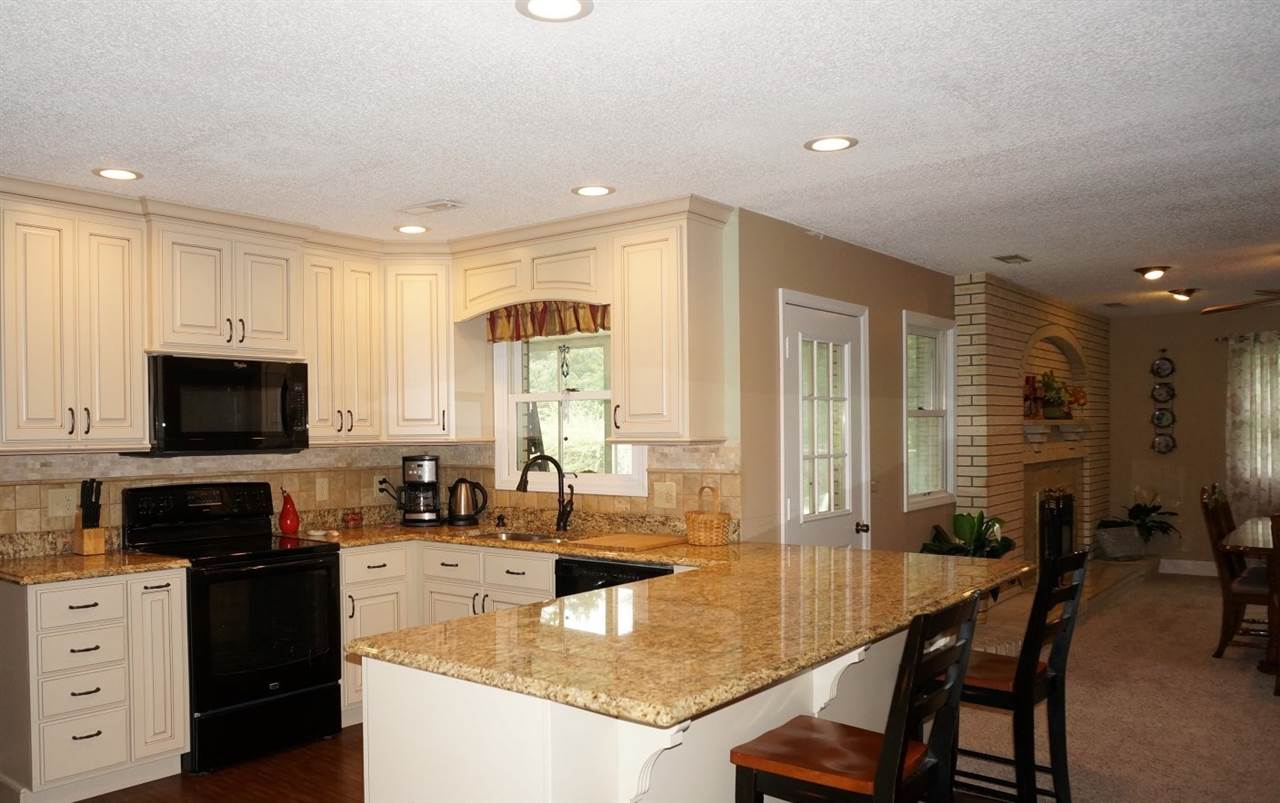 308 Crestview Dr, Owensville, IN 47665 photo 10