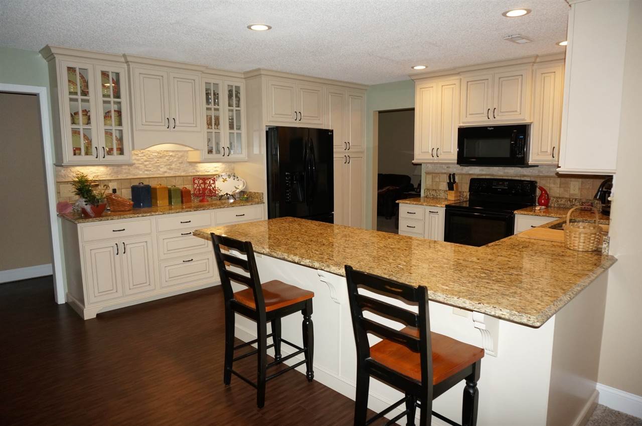 308 Crestview Dr, Owensville, IN 47665 photo 9